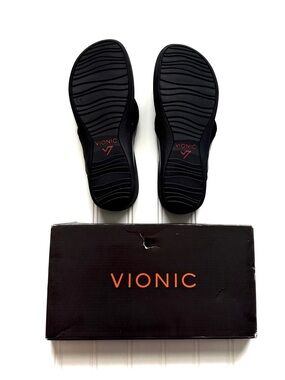 Vionic Pacific Hightide Black Sandals